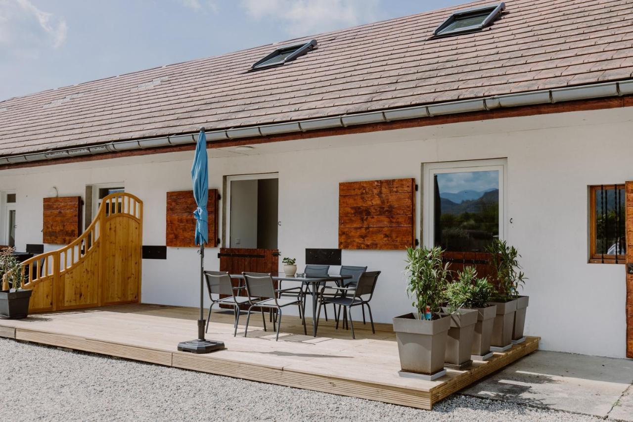 Domaine Les Hirondelles Carmen Villa Domessin Exterior photo